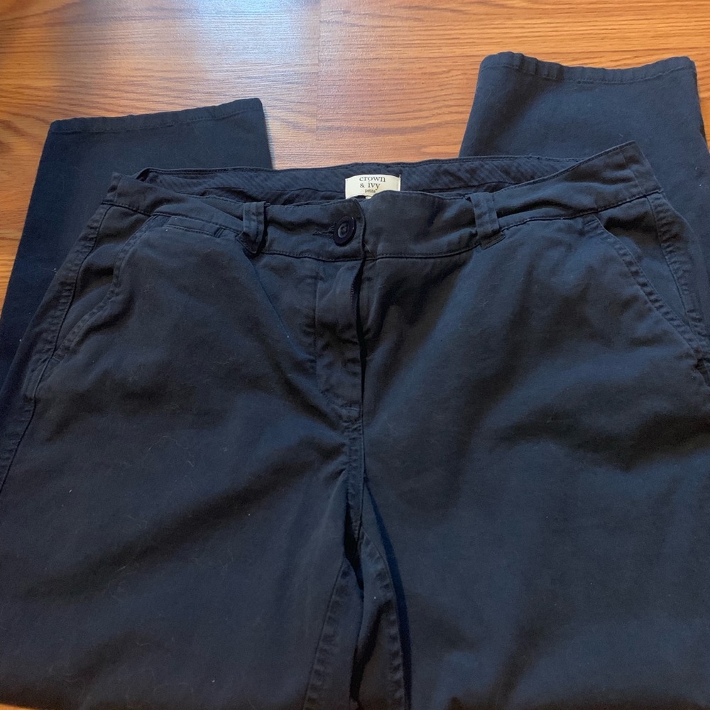 Crown and ivy size 6 petite pants!